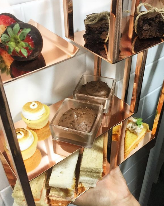 Modern High Tea Stand: A Perfect Blend of Elegance and Functionality