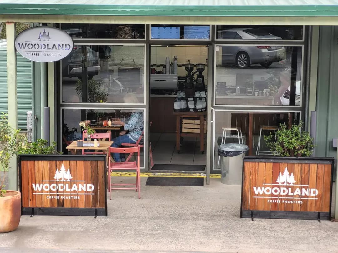 Spotted Gum Cafe Wood Wind Barriers
